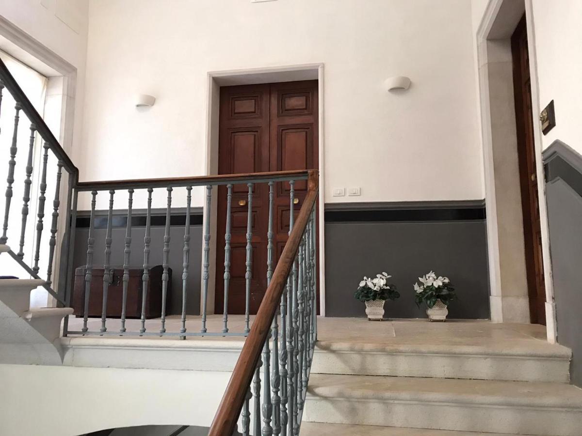 Palazzo Romanelli B&B 特拉尼 外观 照片